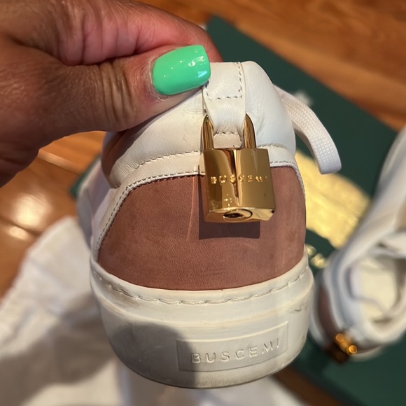 Buscemi white leather lock sneaker - Picture 7 of 12